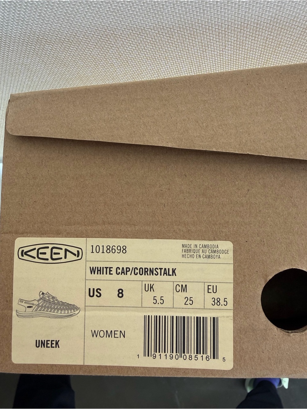 KEEN Uneek Sandals Women’s 8 White Cap Cornstalk Colour EUC Worn Twice - Picture 13 of 14